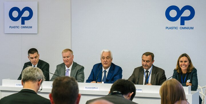 Press_conference_paris_motor_show